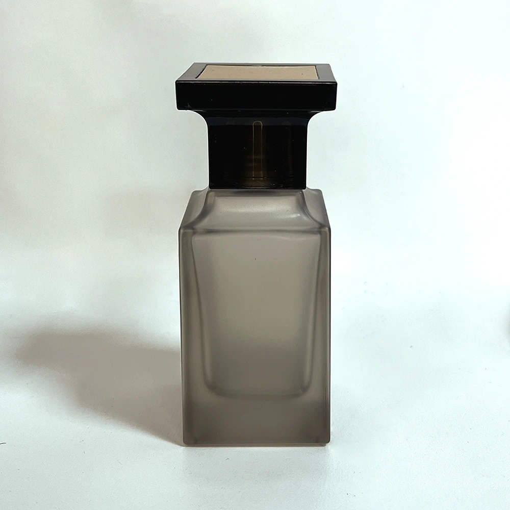 TOM Forde Bottle 50 ML 2